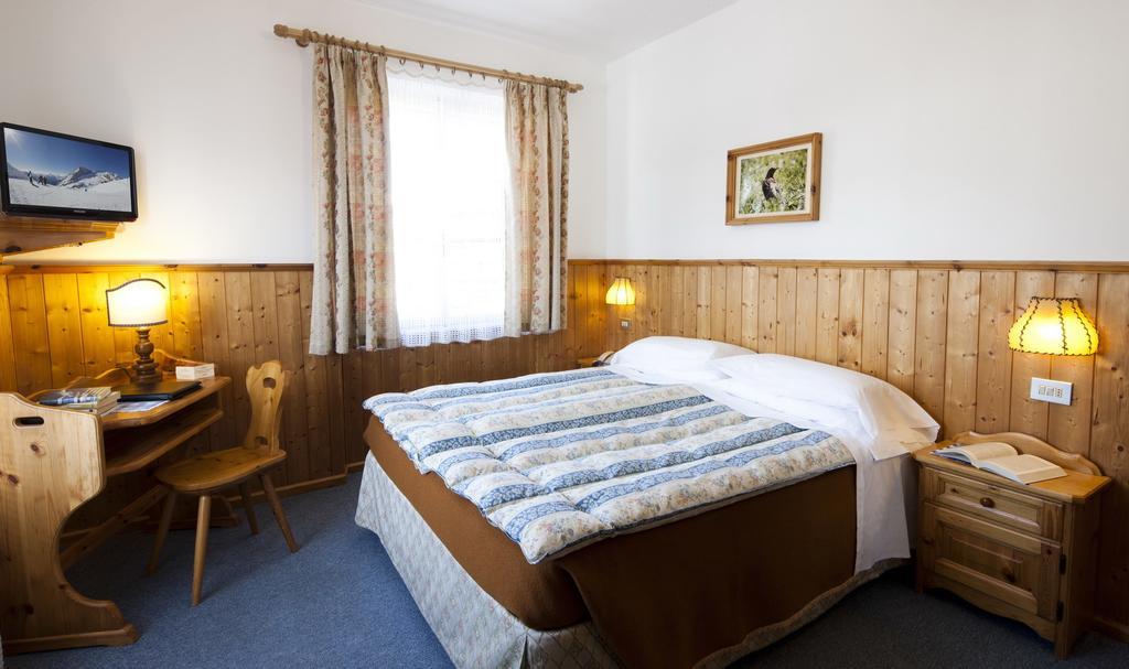 Hotel Bellaria - Кортина-д'Ампеццо Номер фото